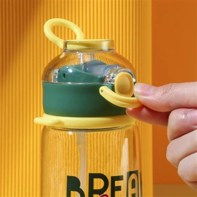 Funzjonijiet u karatteristiċi tal-fliexken tal-ilma tat-tfal